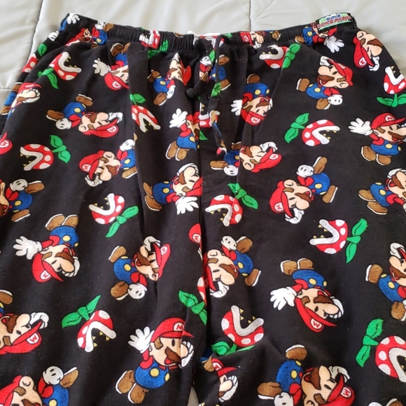 Nintendo Other - 2009 Super Paper Mario Size XXL